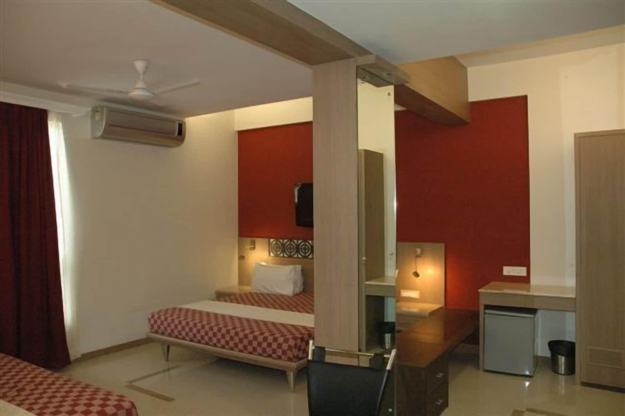 Hotel Unicontinental Mumbai Exterior foto